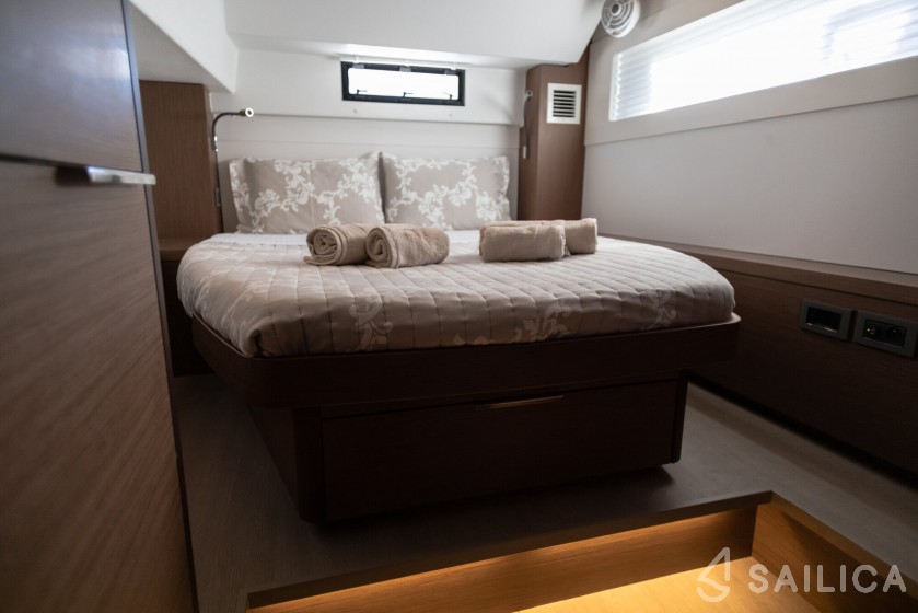 Lagoon 46  - Yacht Charter Sailica