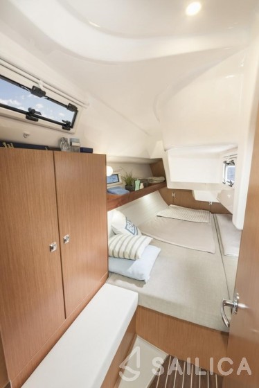 Bavaria Cruiser 34 - Yacht Charter Sailica