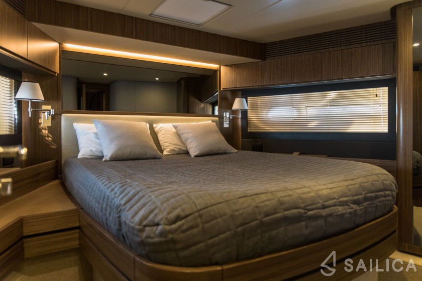 Azimut Magellano 66 - Yacht Charter Sailica