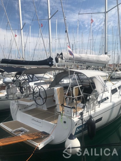 Hanse 388 - Yacht Charter Sailica