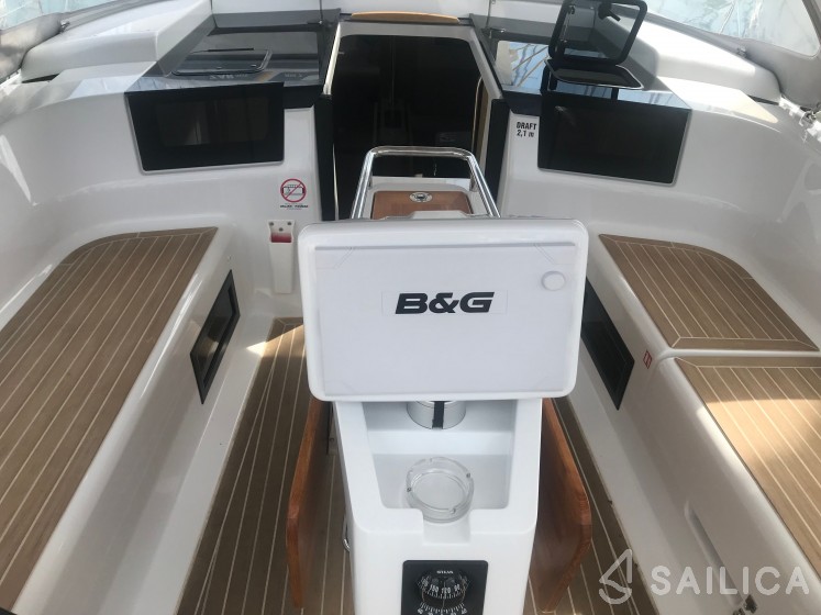 Hanse 388 - Yacht Charter Sailica