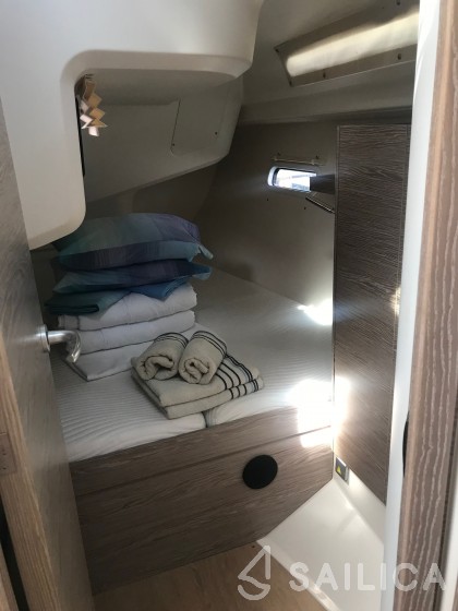 Hanse 388 - Yacht Charter Sailica