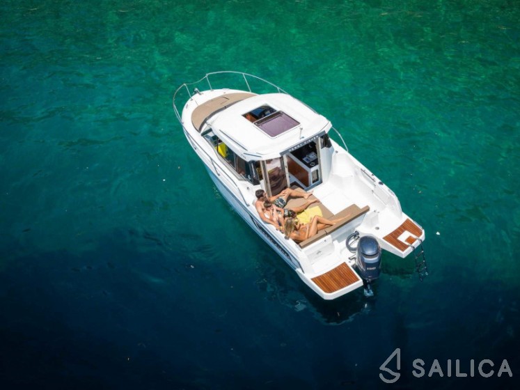 Merry Fisher 795 - Yacht Charter Sailica