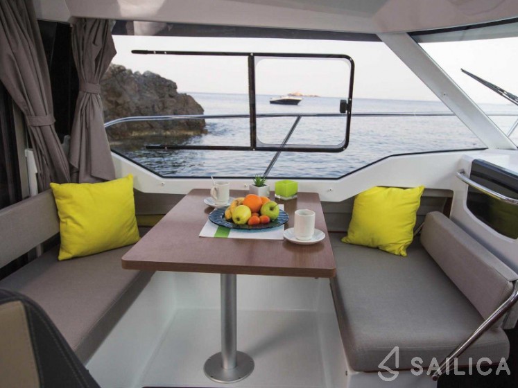 Merry Fisher 795 - Yacht Charter Sailica