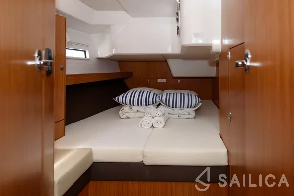 Bavaria 51 Cruiser - Yacht Charter Sailica