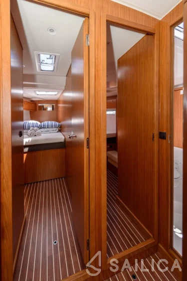 Bavaria 51 Cruiser - Yacht Charter Sailica