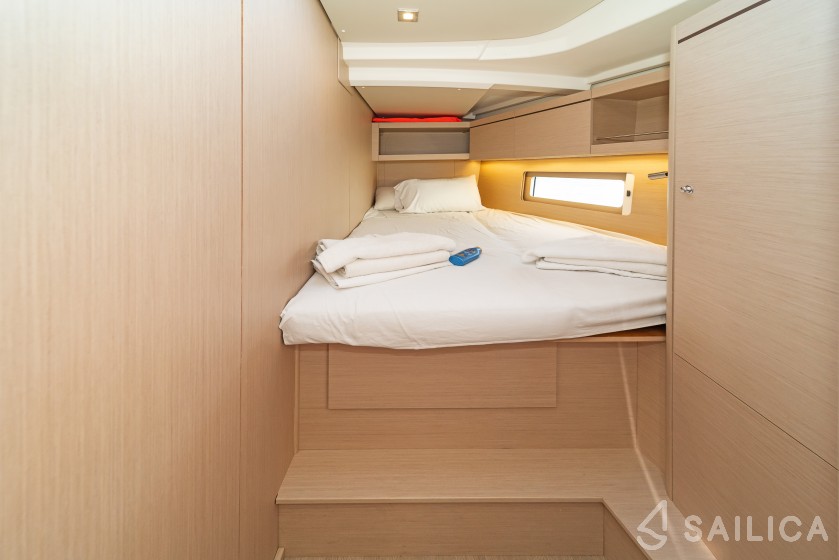 Oceanis 46.1 - Yacht Charter Sailica
