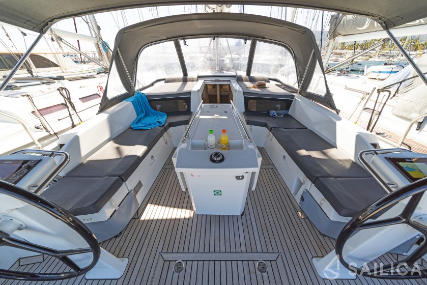 Oceanis 46.1 - Yacht Charter Sailica