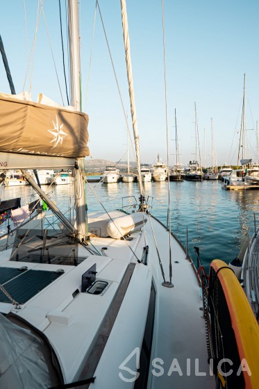 Sun Odyssey 479 - Yacht Charter Sailica