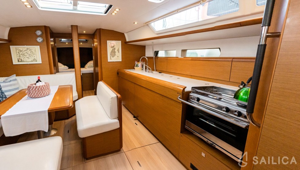 Sun Odyssey 479 - Yacht Charter Sailica