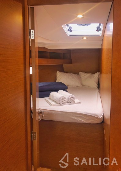 Sun Odyssey 479 - Yacht Charter Sailica