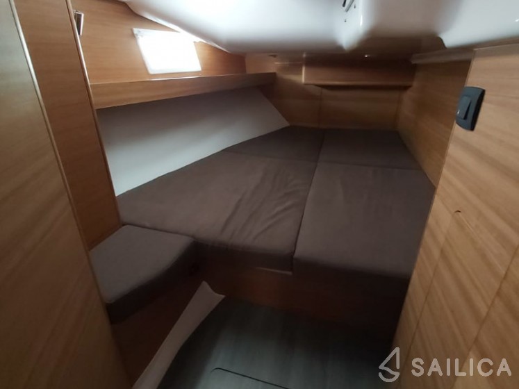 Elan Impression 45.1 - Yacht Charter Sailica
