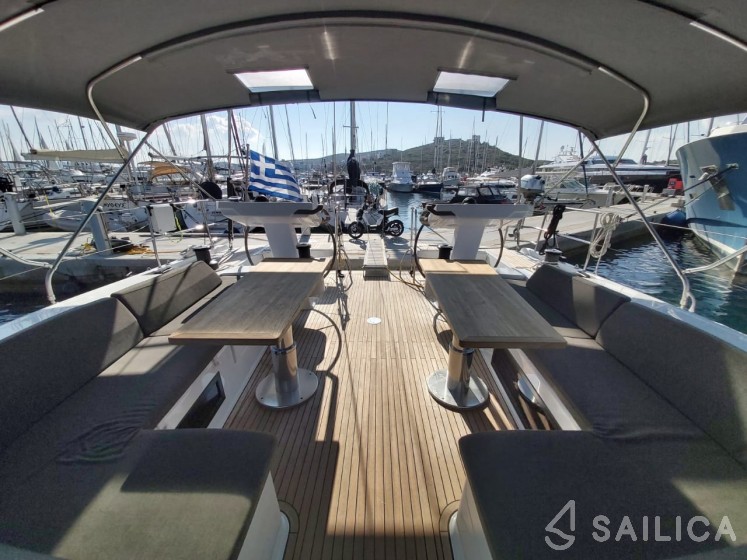 Hanse 548 - Yacht Charter Sailica