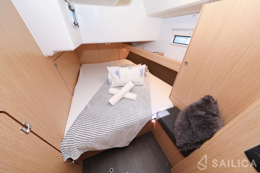 Bavaria 46 Cruiser - Yacht Charter Sailica
