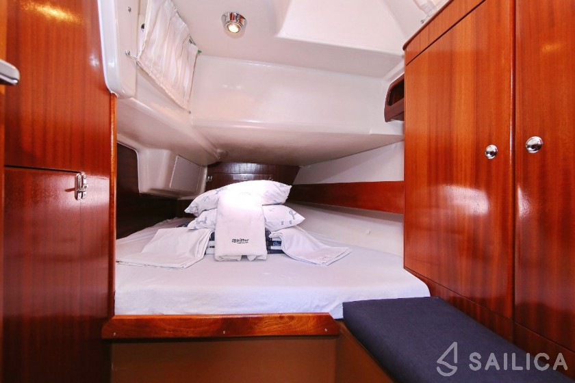 Bavaria 38 Cruiser - Yacht Charter Sailica