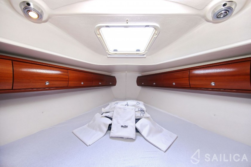 Bavaria 38 Cruiser - Yacht Charter Sailica