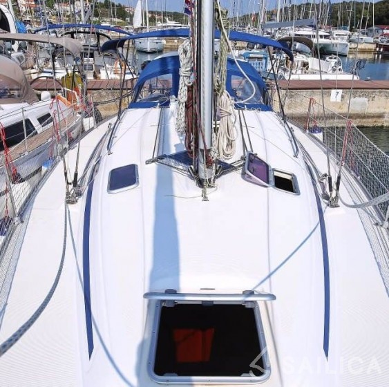 Bavaria 38 Cruiser - Yacht Charter Sailica