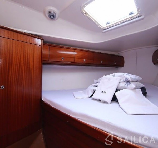 Bavaria 38 Cruiser - Yacht Charter Sailica