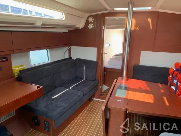 Hanse 388 - Yacht Charter Sailica