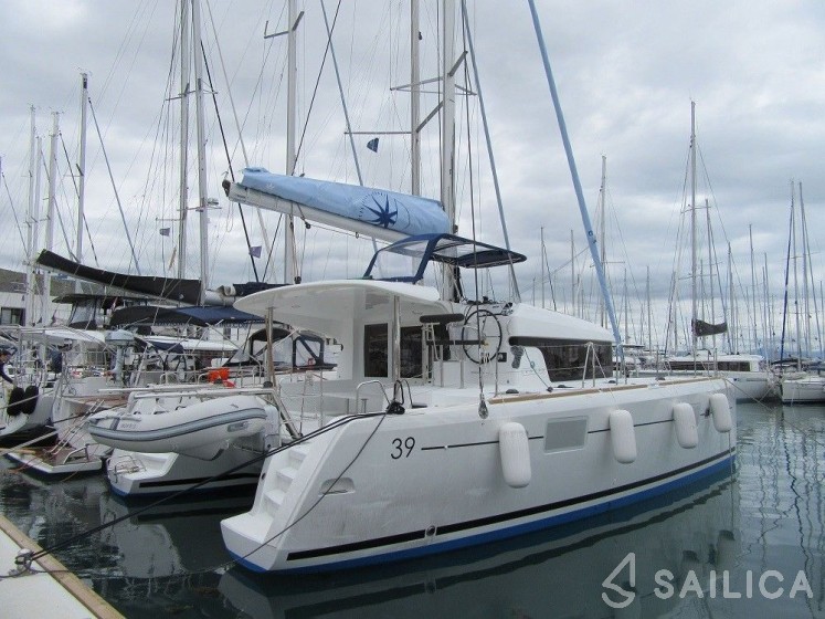 Lagoon 39 - Yacht Charter Sailica
