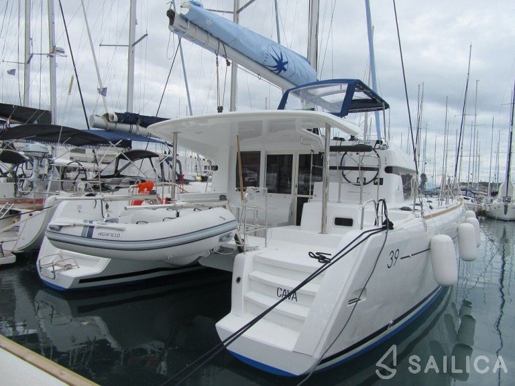 Lagoon 39 - Yacht Charter Sailica