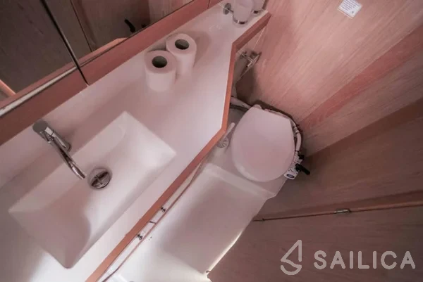 Lagoon 39 - Yacht Charter Sailica