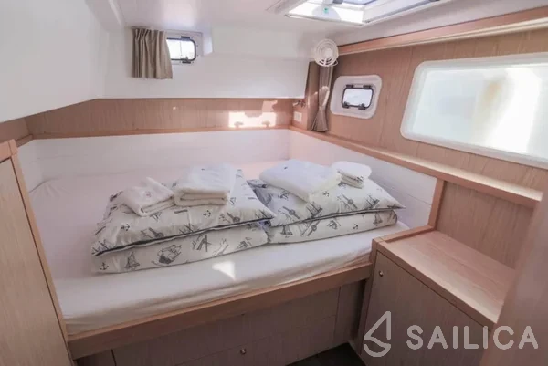 Lagoon 39 - Yacht Charter Sailica