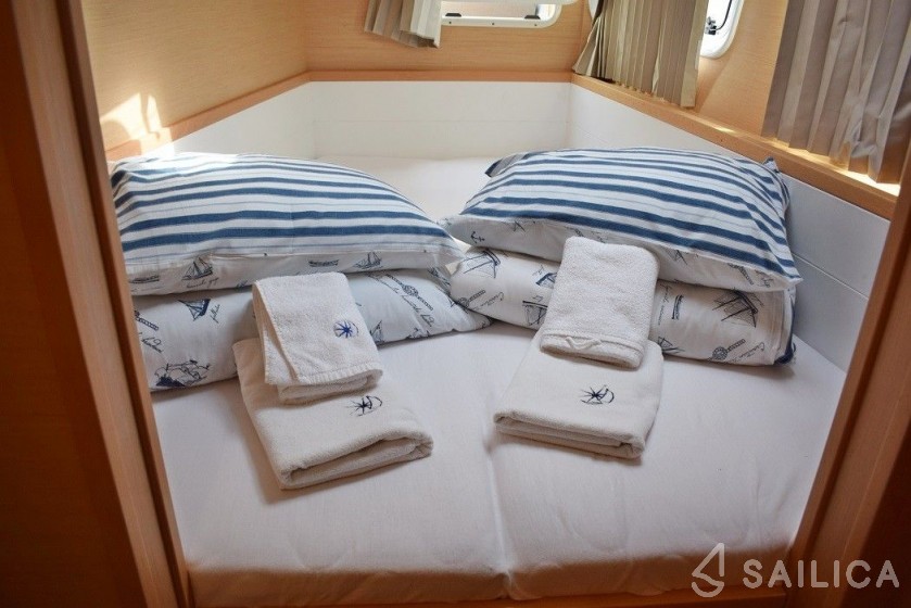 Lagoon 39 - Yacht Charter Sailica