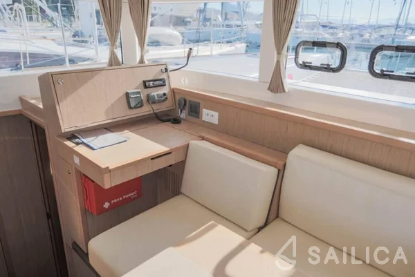 Lagoon 39 - Yacht Charter Sailica