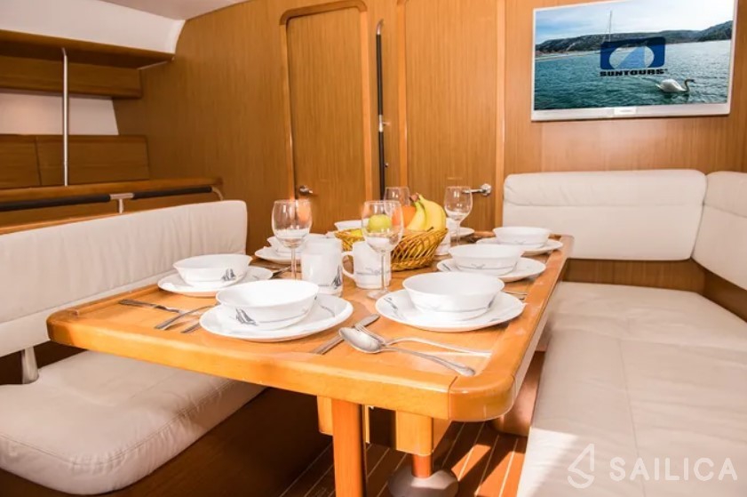 Sun Odyssey 49i - Yacht Charter Sailica