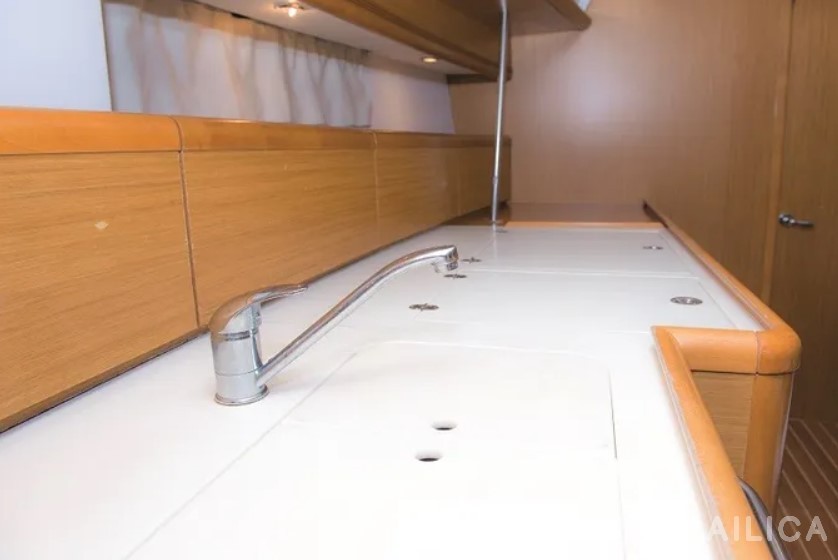 Sun Odyssey 49i - Yacht Charter Sailica