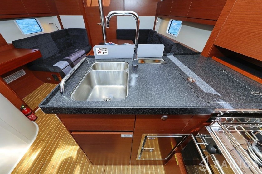 Hanse 388 - Yacht Charter Sailica