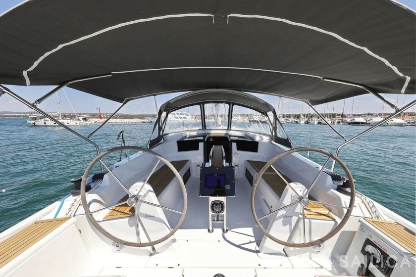 Hanse 388 - Yacht Charter Sailica