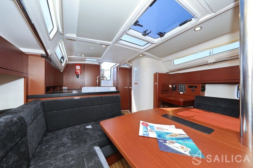Hanse 388 - Yacht Charter Sailica