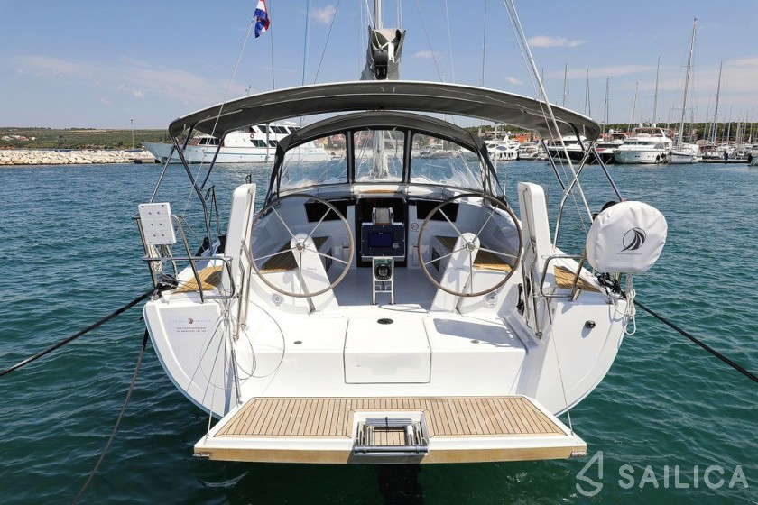 Hanse 388 - Yacht Charter Sailica