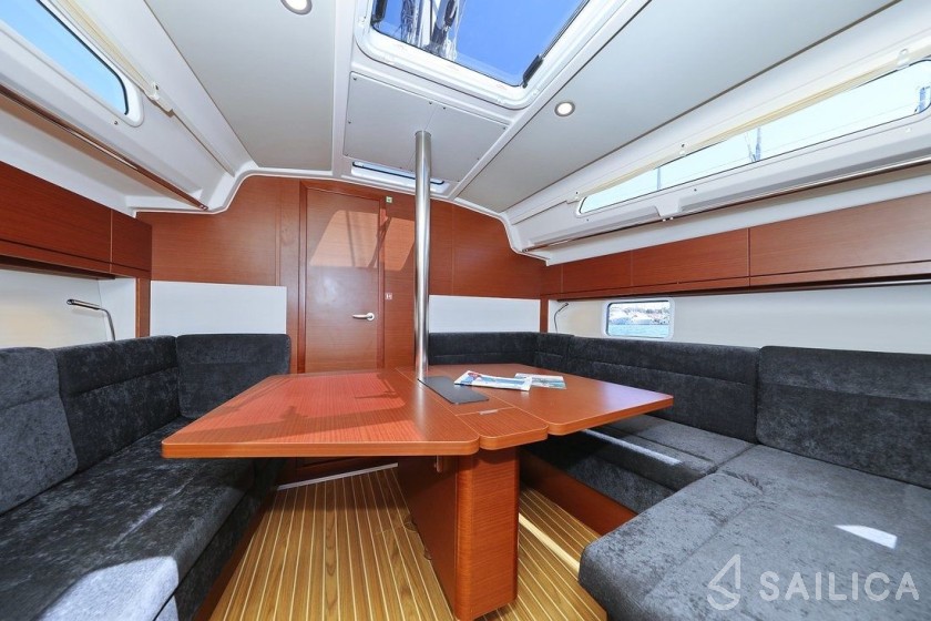 Hanse 388 - Yacht Charter Sailica