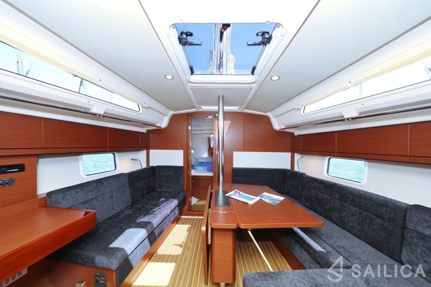 Hanse 388 - Yacht Charter Sailica