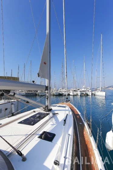 Bavaria 46 Cruiser - Yacht Charter Sailica