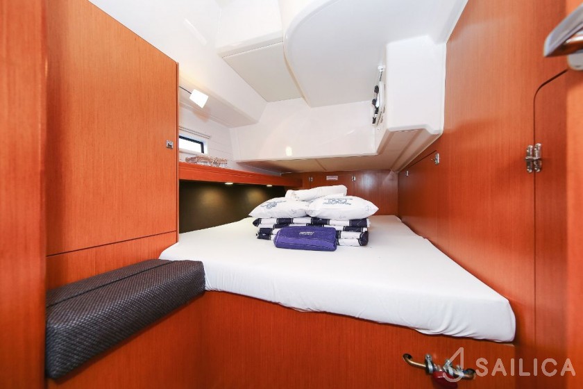 Bavaria 46 Cruiser - Yacht Charter Sailica