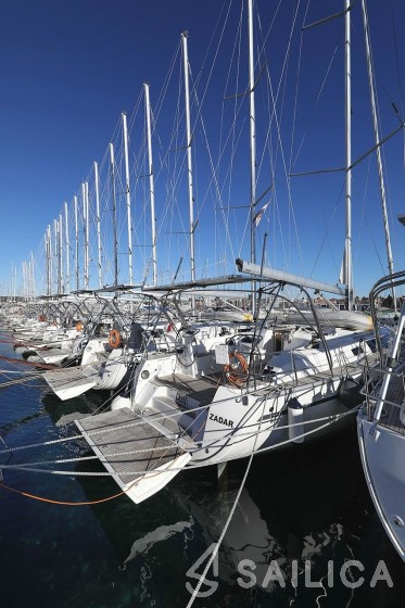 Bavaria 46 Cruiser - Yacht Charter Sailica