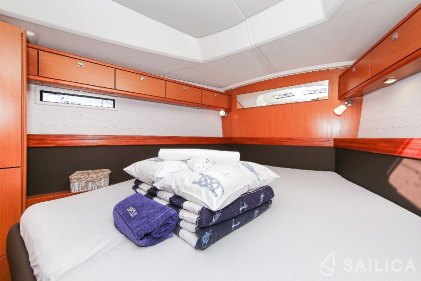 Bavaria 46 Cruiser - Yacht Charter Sailica