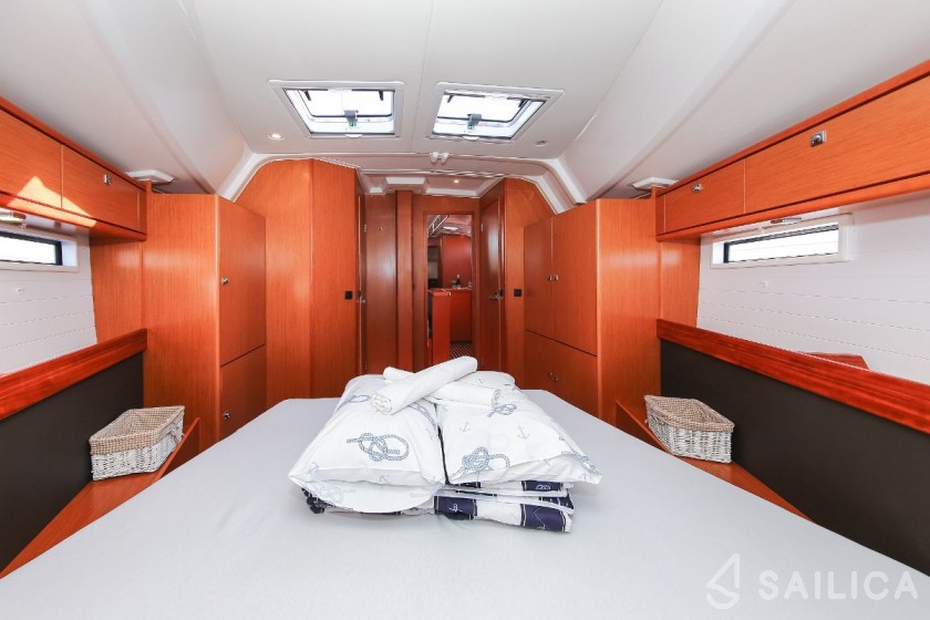 Bavaria 46 Cruiser - Yacht Charter Sailica