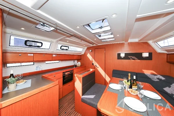 Bavaria 46 Cruiser - Yacht Charter Sailica