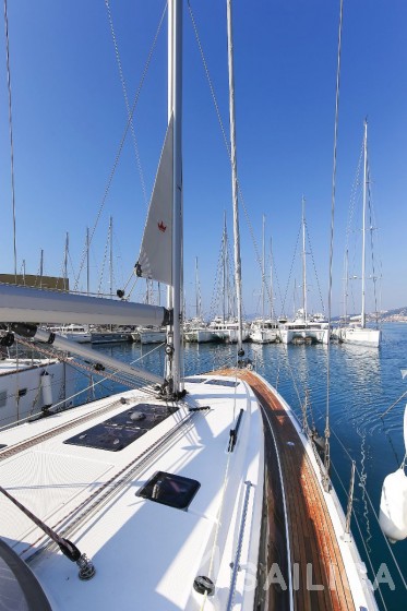 Bavaria 46 Cruiser - Yacht Charter Sailica