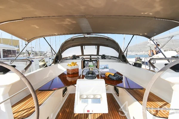 Bavaria 46 Cruiser - Yacht Charter Sailica
