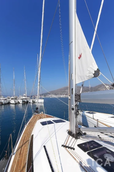 Bavaria 46 Cruiser - Yacht Charter Sailica
