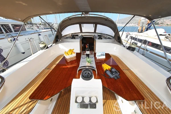 Bavaria 46 Cruiser - Yacht Charter Sailica