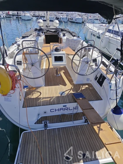 Bavaria 34 Cruiser - Yacht Charter Sailica