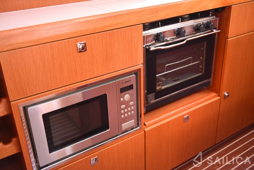 Bavaria Cruiser 56 - Yacht Charter Sailica