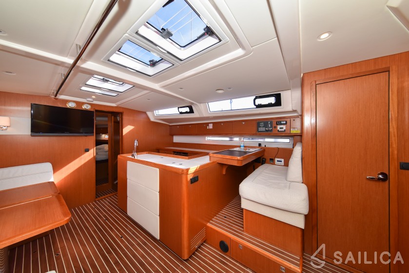Bavaria Cruiser 56 - Yacht Charter Sailica